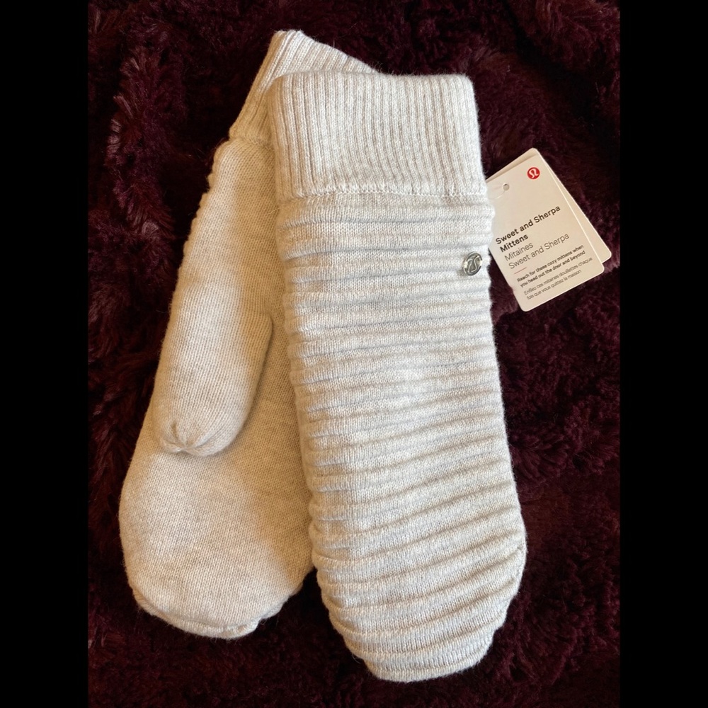 Lululemon Fleece Mittens
